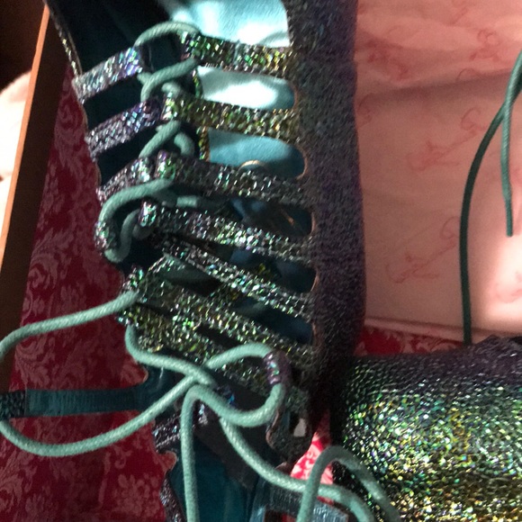 Lace up teal heels - Picture 4 of 4